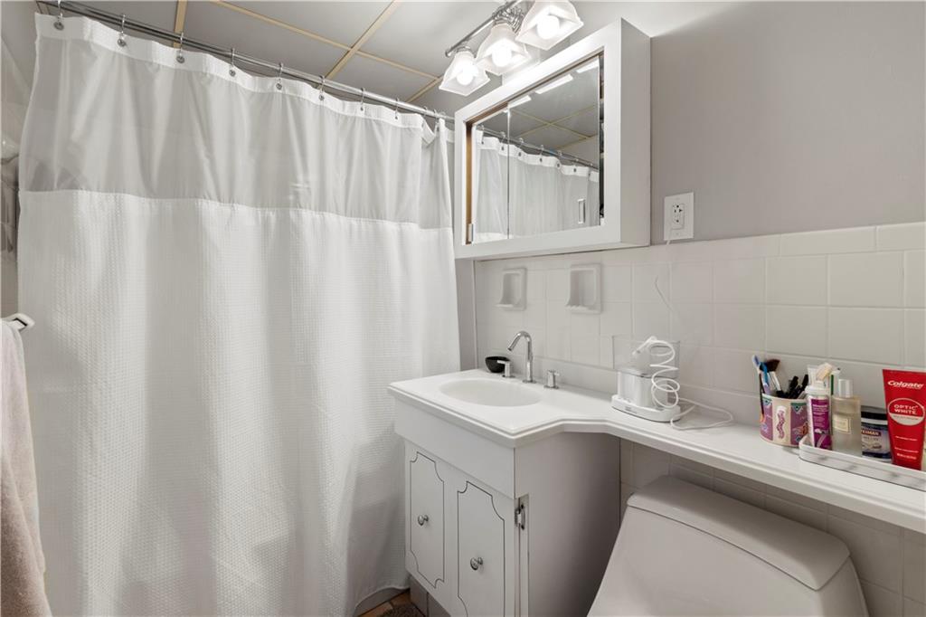 144 North Dithridge Street, Unit 411 Pittsburgh, PA 15213 - Photo 24 of 40