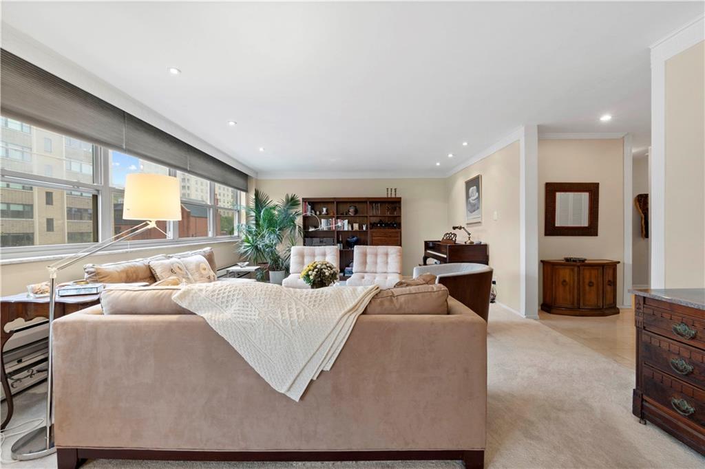 144 North Dithridge Street, Unit 411 Pittsburgh, PA 15213 - Photo 8 of 40