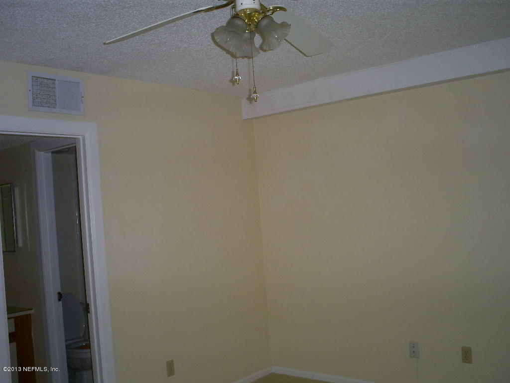 2133 Seminole Road, Unit 2 Atlantic Beach, FL 32233 - Photo 2 of 7 bed 1a