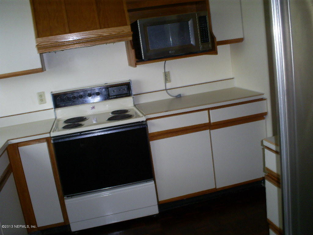 2133 Seminole Road, Unit 2 Atlantic Beach, FL 32233 - Photo 5 of 7 kit 2nd fl