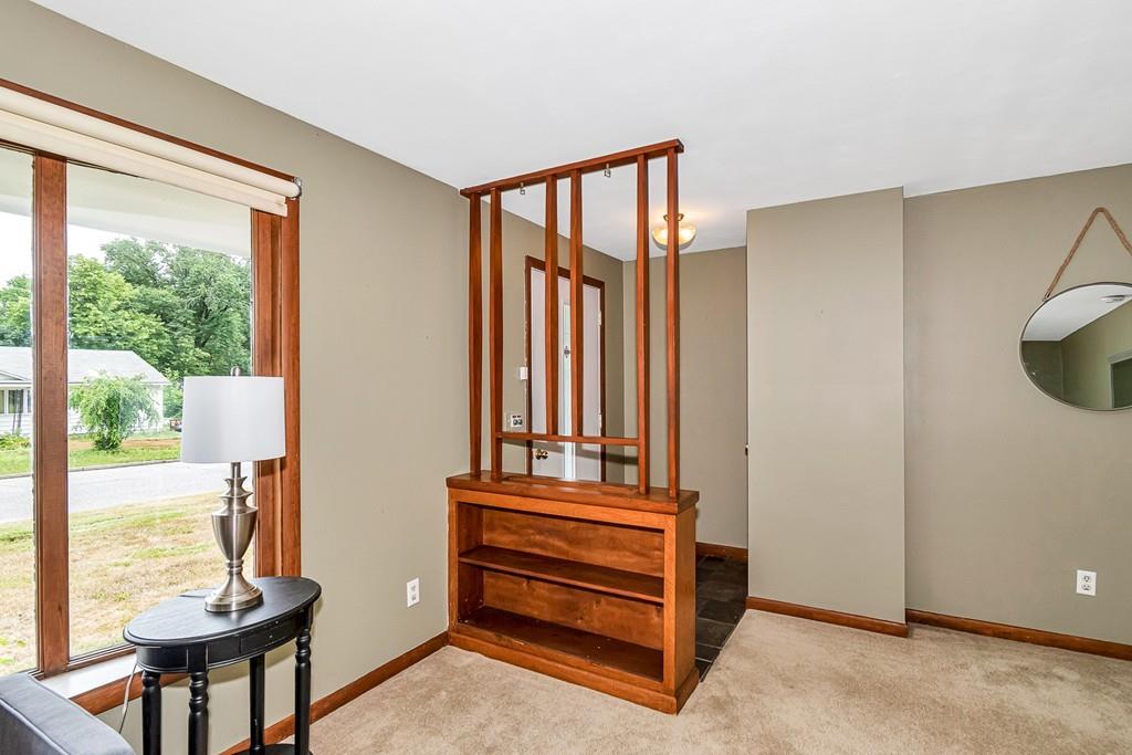 167 Roy Street Springfield, MA 01104 - Photo 7 of 37