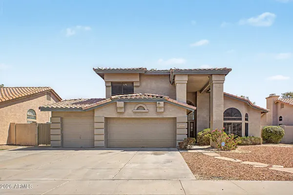$699,900 | 9555 South Palm Drive, Tempe, AZ 85284