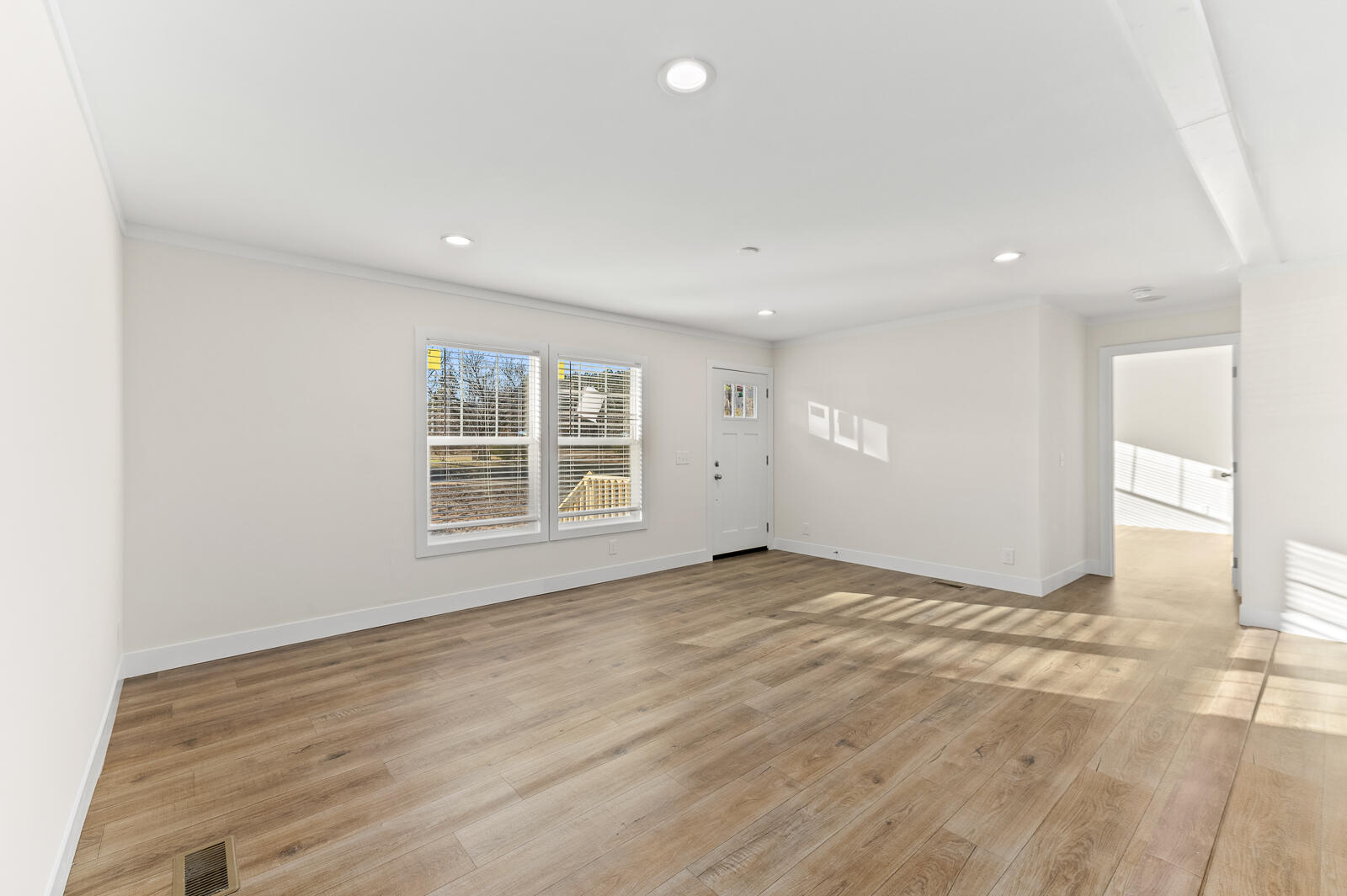 104 Gould Road Pineville, SC 29468 - Photo 4 of 24 104 Gould Rd 5 of 29