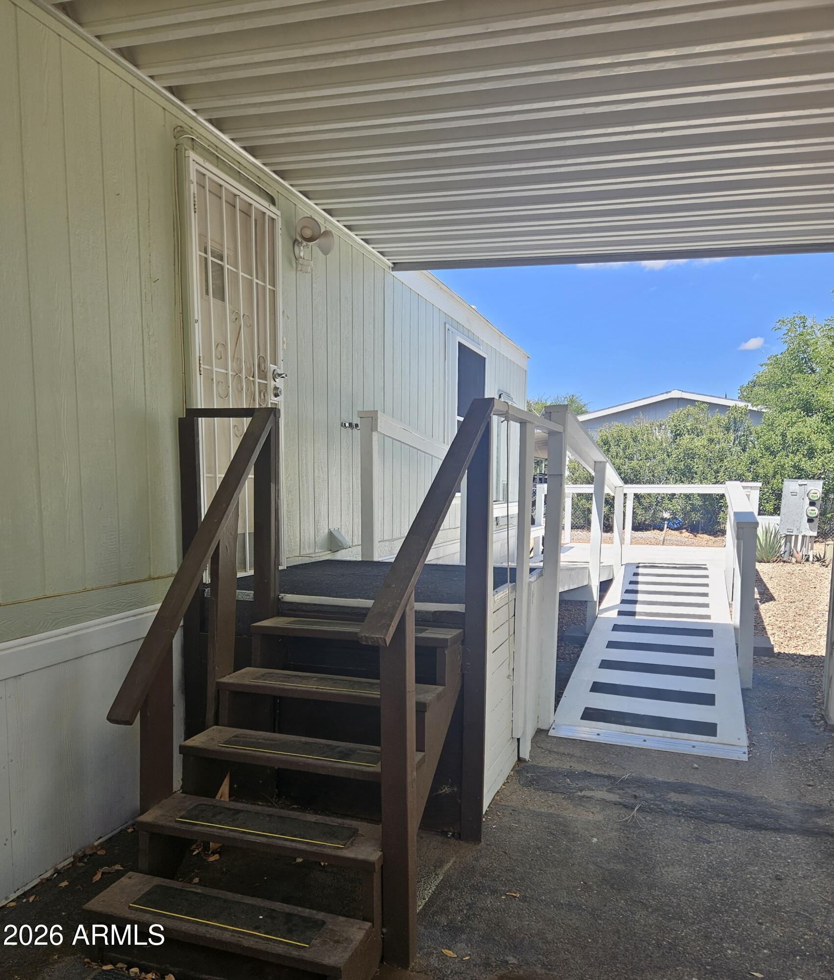 654 Nature Way Sierra Vista, AZ 85635 - Photo 4 of 35 a view of entryway
