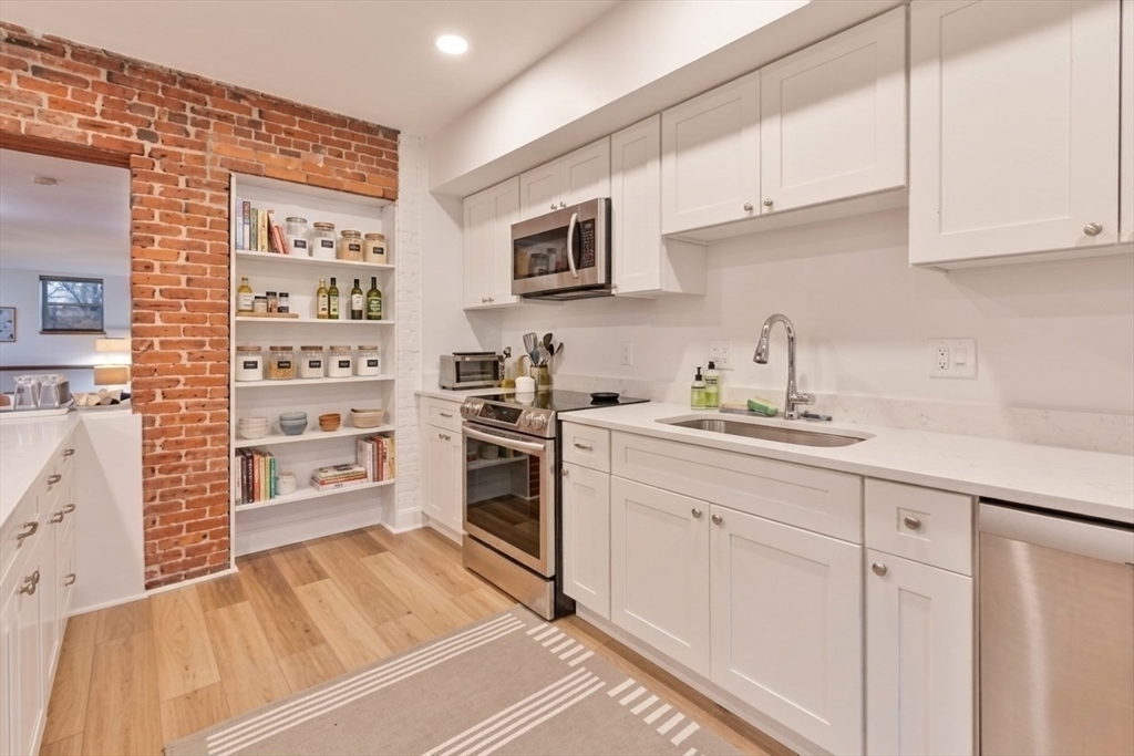 63 Rutland Street, Unit 1 Boston, MA 02118 - Photo 14 of 25