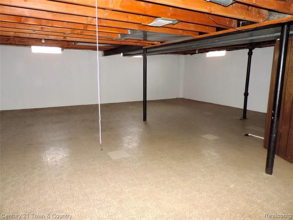3916 Rolf Drive Warren, MI 48092 - Photo 19 of 26 DSCN7260.JPG