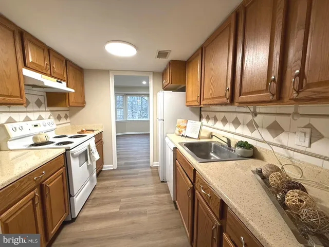 $2,850 | 11382 Cromwell Court, Woodbridge, VA 22192