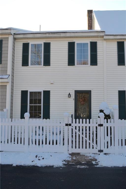 8 Elizabeth Road, Unit 8 South Berwick, ME 03908 - Photo 2 of 14 Photo