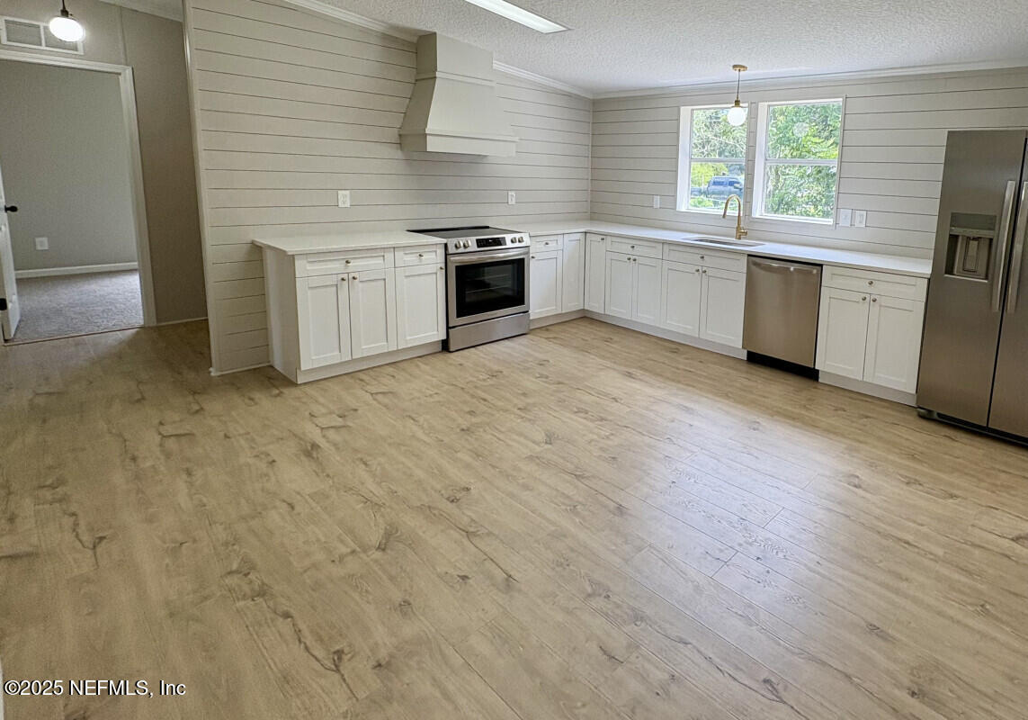 1637 Forbes Road Jacksonville, FL 32234 - Photo 10 of 17 10