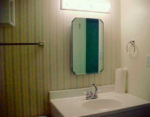 321 Ridge Point Circle, Unit B33 Bridgeville, PA 15017 - Photo 5 of 6 Gallery Image 5