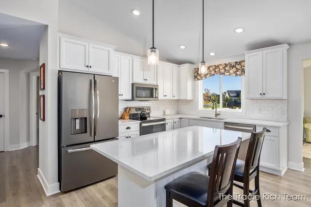 $509,900 | 6741 Woodhills Drive Northeast, Rockford, MI 49341