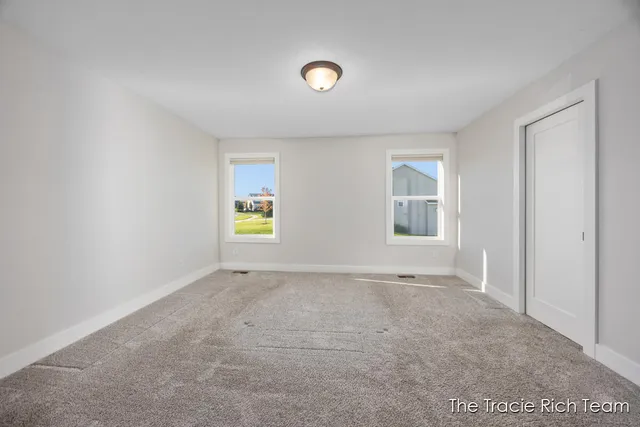 $509,900 | 6741 Woodhills Drive Northeast, Rockford, MI 49341