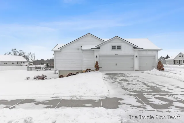 $509,900 | 6741 Woodhills Drive Northeast, Rockford, MI 49341