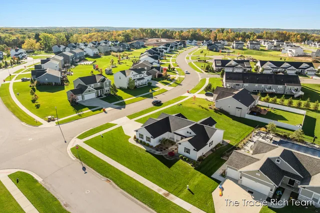 $509,900 | 6741 Woodhills Drive Northeast, Rockford, MI 49341