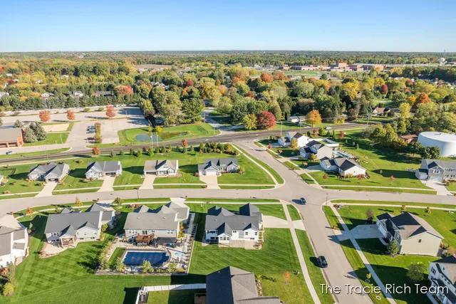 $509,900 | 6741 Woodhills Drive Northeast, Rockford, MI 49341