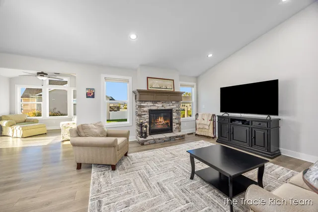 $509,900 | 6741 Woodhills Drive Northeast, Rockford, MI 49341