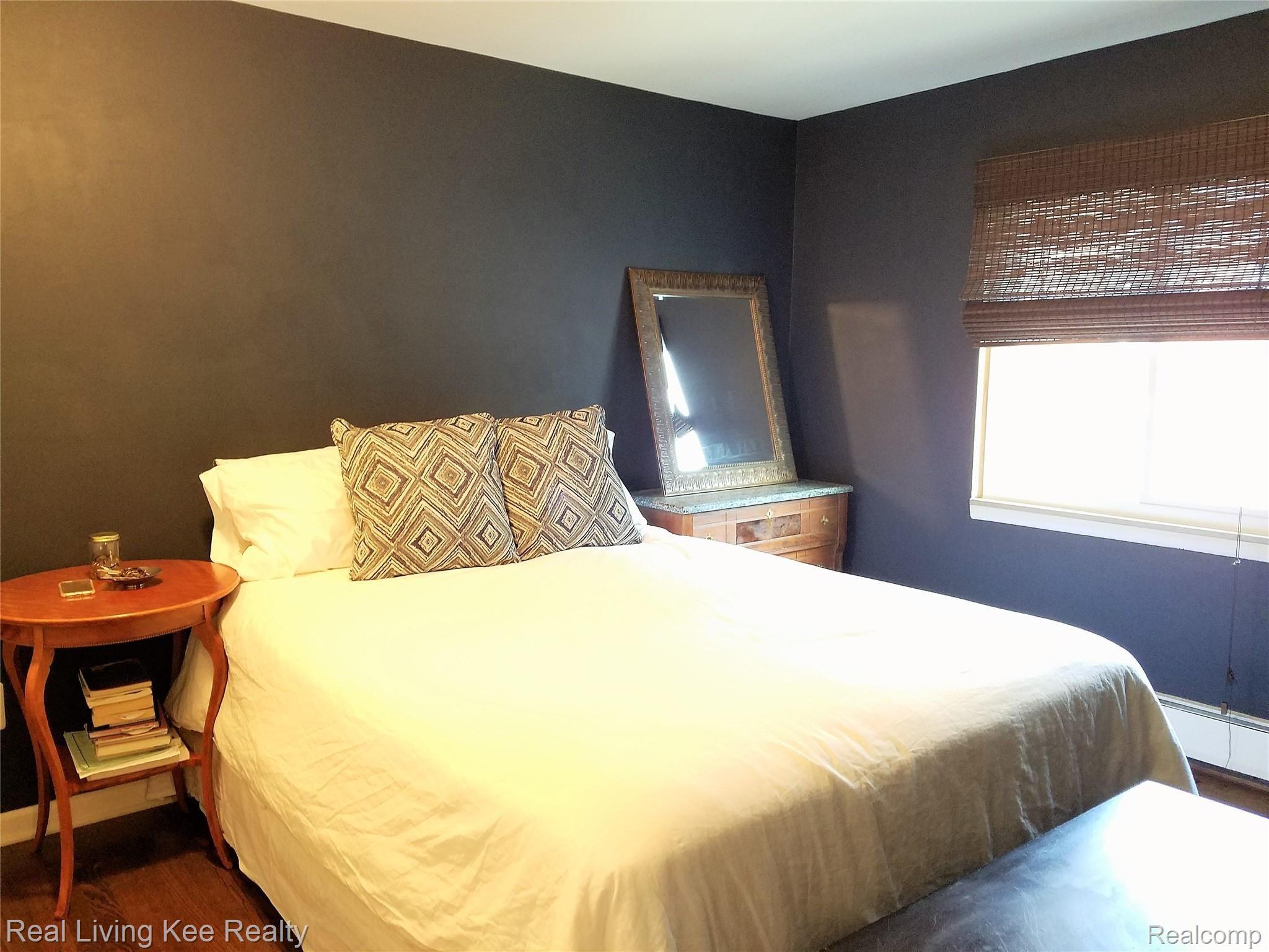 429 Miller Avenue Rochester, MI 48307 - Photo 22 of 34 Bedroom #2