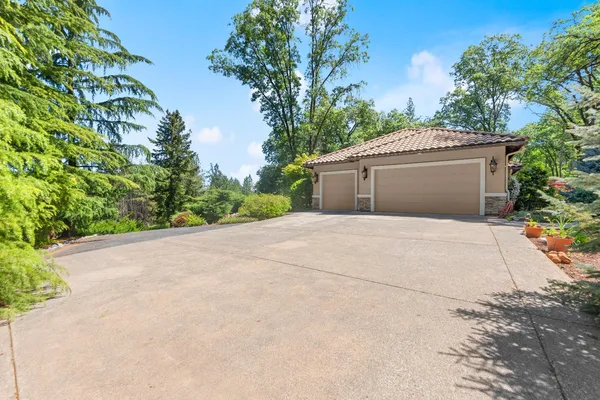 $727,000 | 5010 Bella Vista Circle, Foresthill, CA 95631