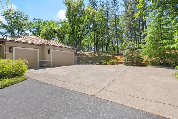 $727,000 | 5010 Bella Vista Circle, Foresthill, CA 95631