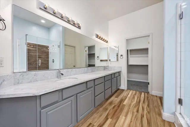 $575,000 | Undisclosed Address, Bakersfield, CA 93314