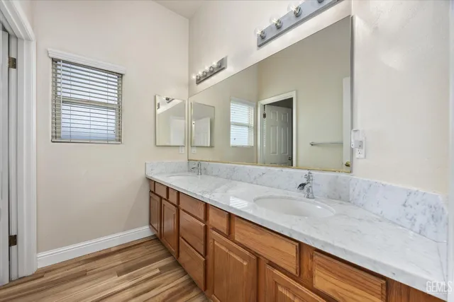 $575,000 | Undisclosed Address, Bakersfield, CA 93314