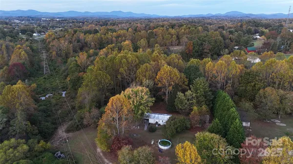 $289,000 | 160 Lost Creek Drive, Flat Rock, NC 28731