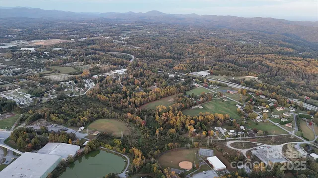 $289,000 | 160 Lost Creek Drive, Flat Rock, NC 28731