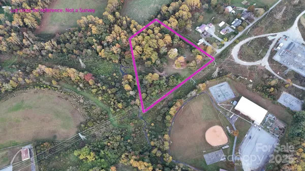 a picture of white wall with a and a white house