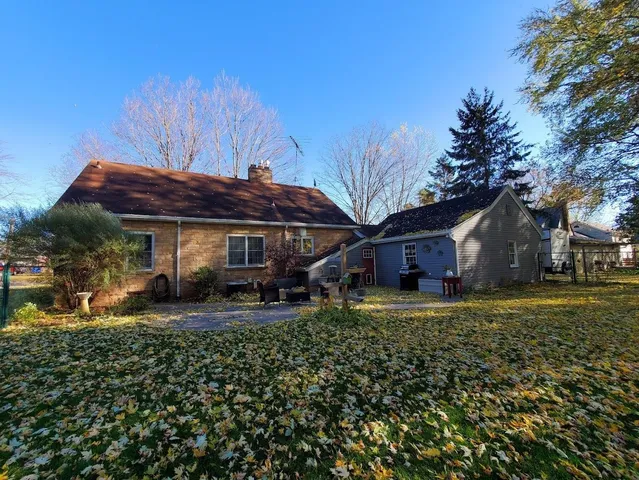 $209,900 | 157 North Clinton Avenue, Clintonville, WI 54929