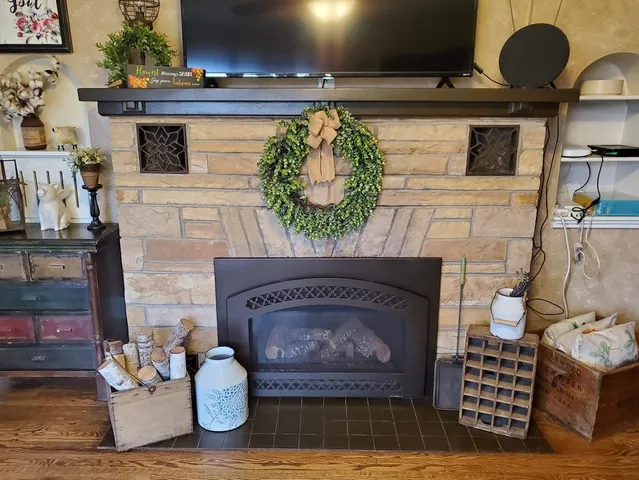 $209,900 | 157 North Clinton Avenue, Clintonville, WI 54929