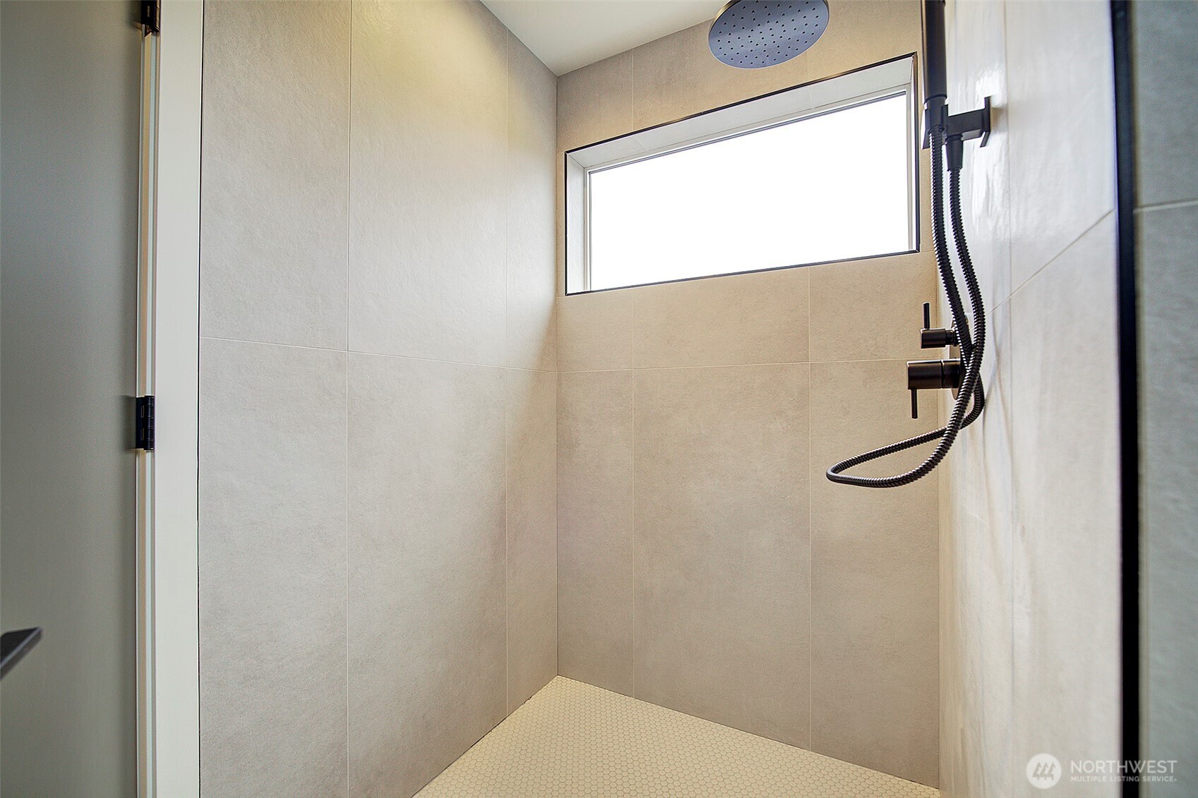 7912 34th Avenue Southwest, Unit B Seattle, WA 98126 - Photo 11 of 17