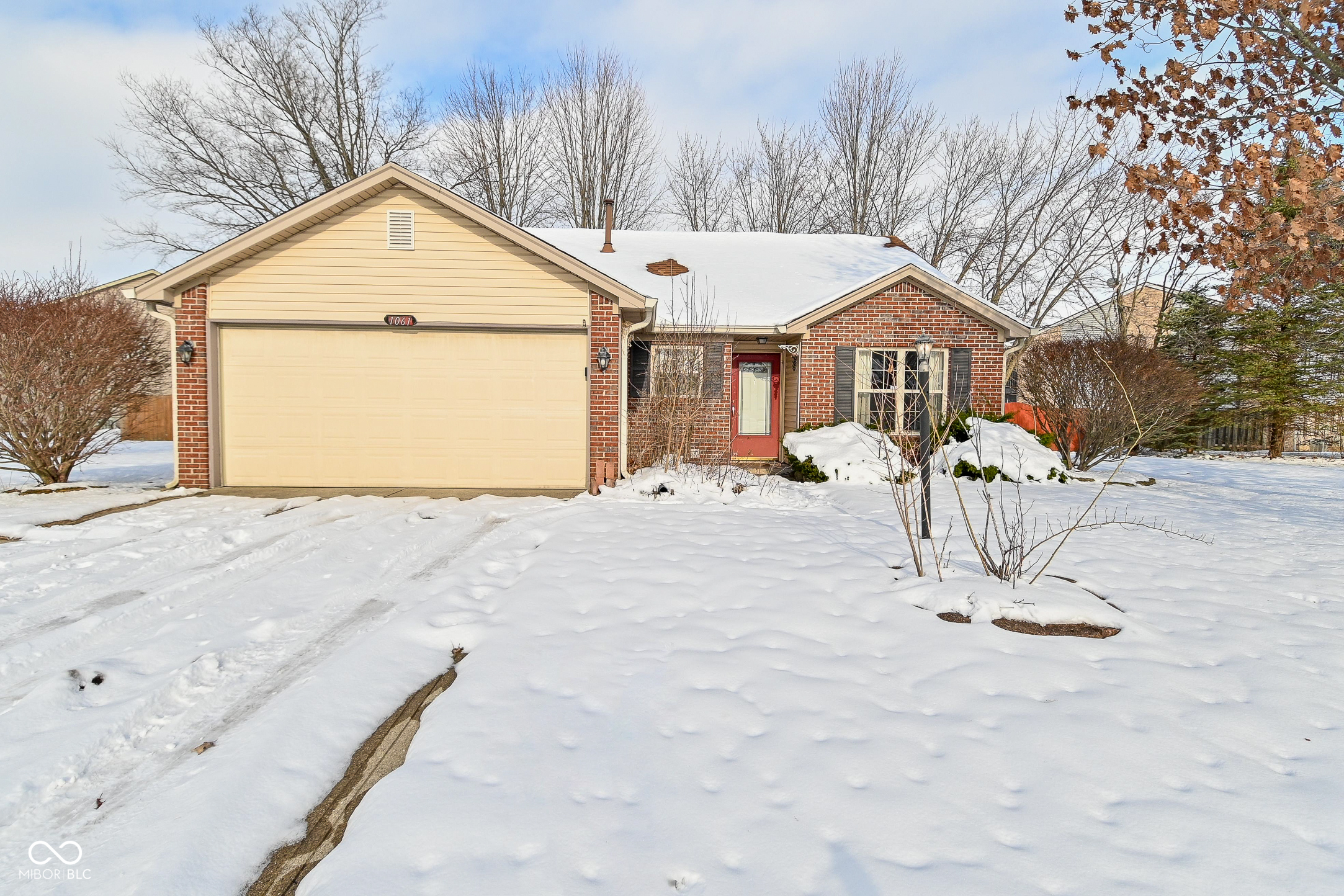 1061 Oak Leaf Road Franklin, IN 46131 - Photo 1 of 46 Gallery Image 1
