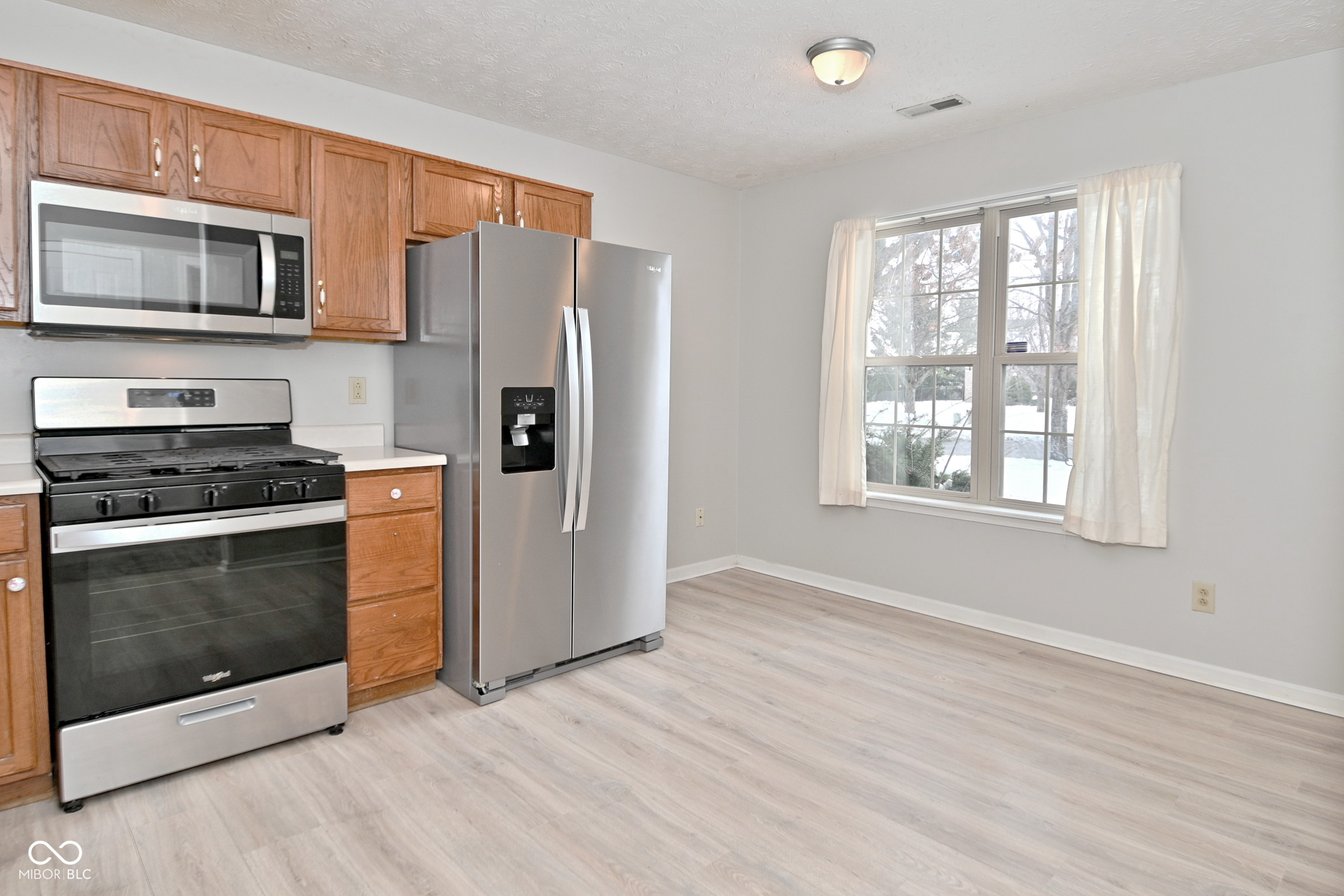 1061 Oak Leaf Road Franklin, IN 46131 - Photo 6 of 46 Gallery Image 6