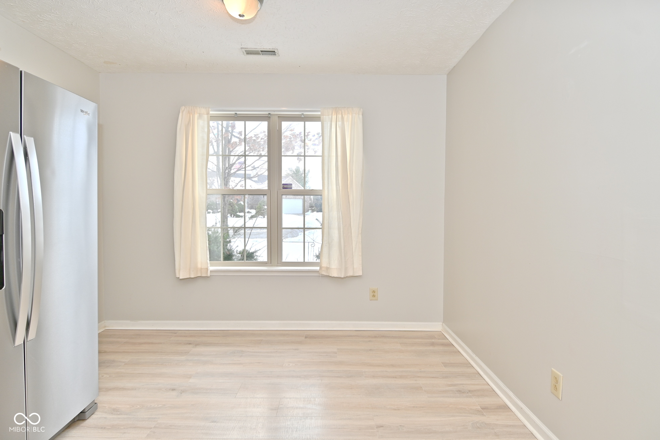 1061 Oak Leaf Road Franklin, IN 46131 - Photo 7 of 46 Gallery Image 7