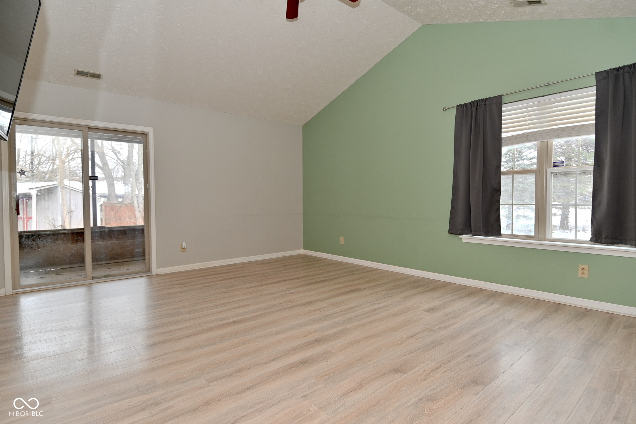1061 Oak Leaf Road Franklin, IN 46131 - Photo 10 of 46 Gallery Image 10