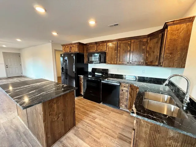 $225,000 | 1803 South Elm Street, El Dorado Springs, MO 64744