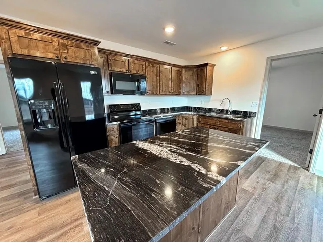 $225,000 | 1803 South Elm Street, El Dorado Springs, MO 64744