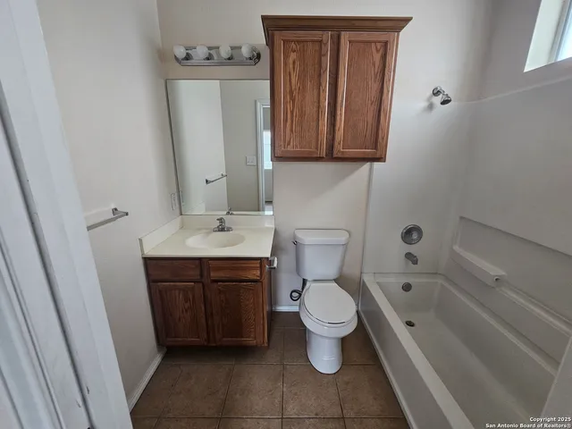 $1,170 | 4911 Ali Avenue, Unit 4, San Antonio, TX 78229