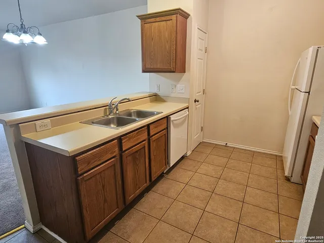 $1,170 | 4911 Ali Avenue, Unit 4, San Antonio, TX 78229