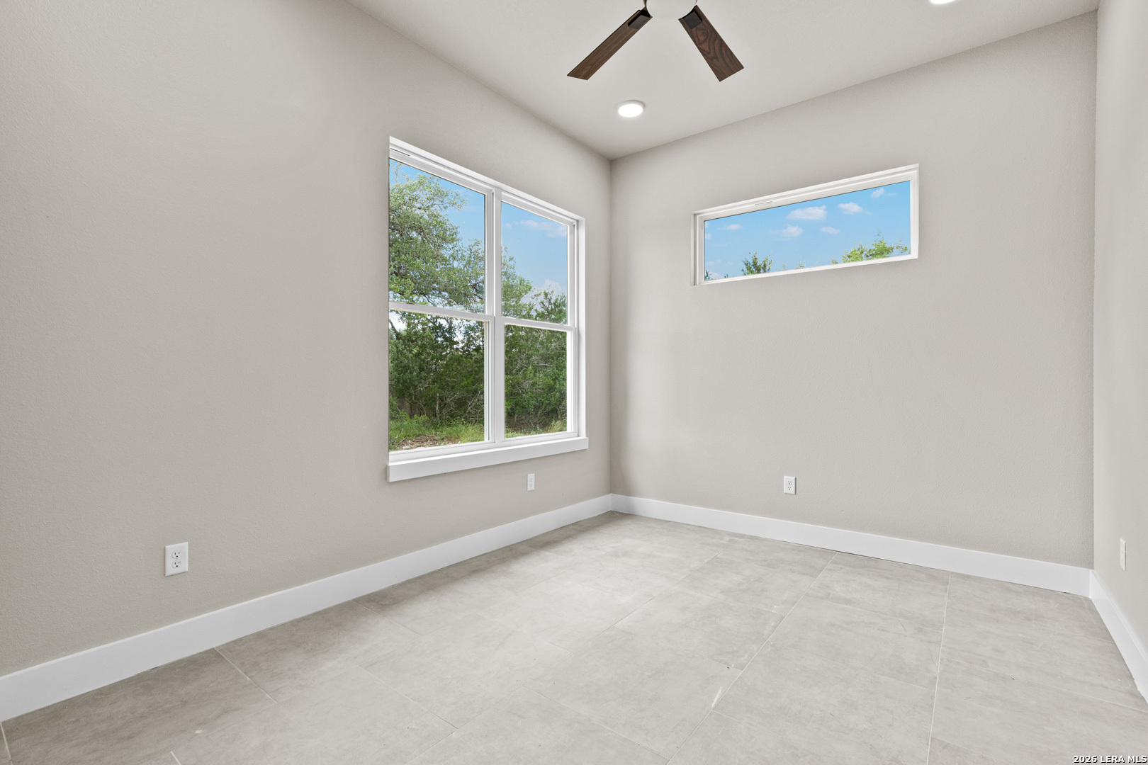 129 Rayner Place Spring Branch, TX 78070 - Photo 4 of 37