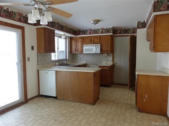 14116 Hough Road Allenton, MI 48002 - Photo 2 of 16 2.JPG