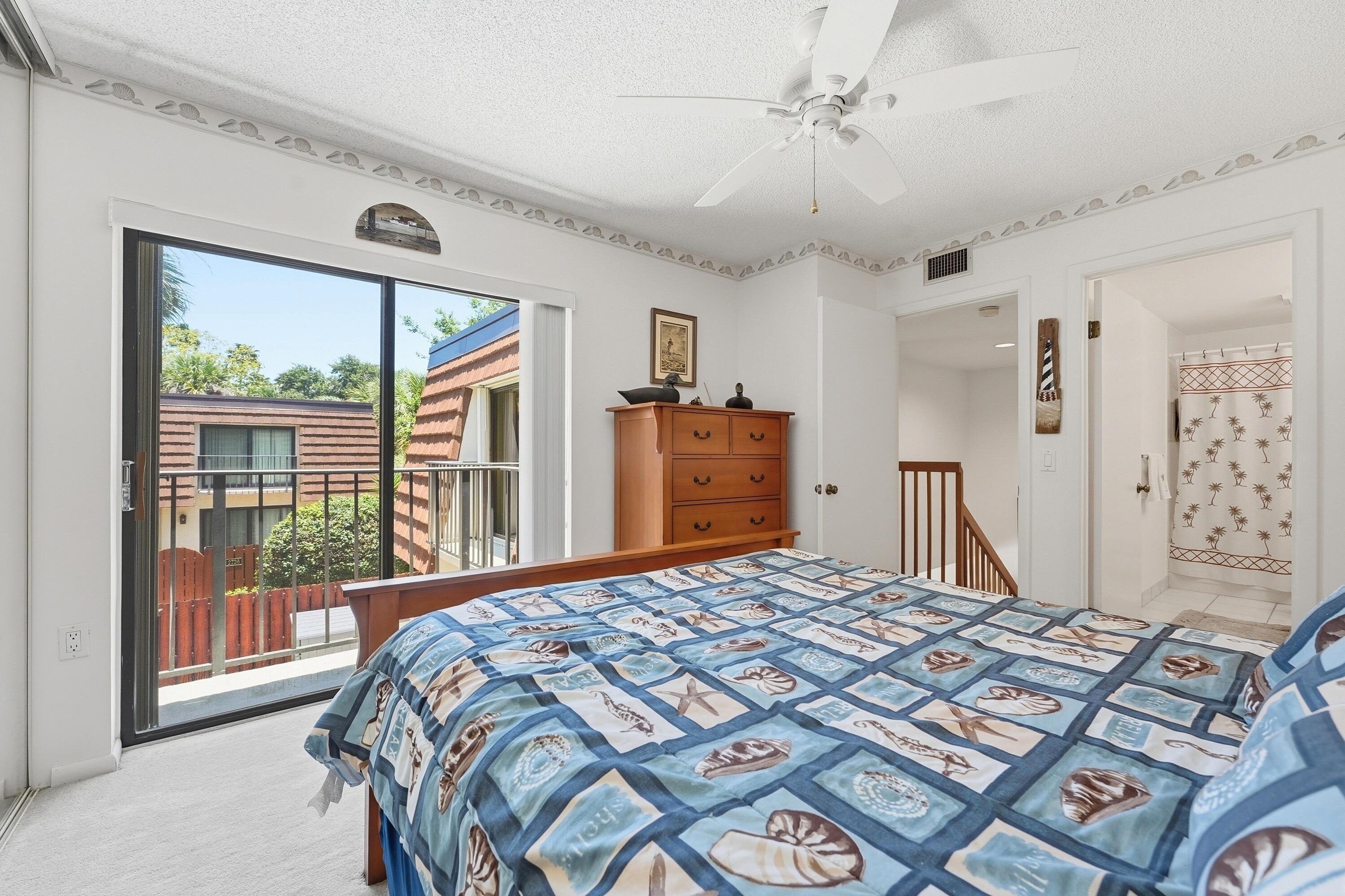 2716 27th Court Jupiter, FL 33477 - Photo 15 of 37 15_027_dsc06572