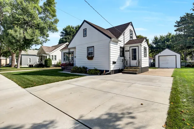 $210,000 | 104 5th Avenue North, Cold Spring, MN 56320