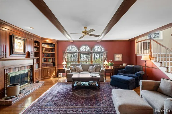 $725,000 | 718 Chancellor Heights Drive, Manchester, MO 63011