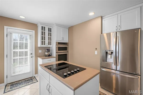 $725,000 | 718 Chancellor Heights Drive, Manchester, MO 63011