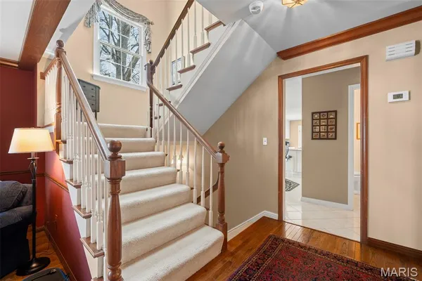 $725,000 | 718 Chancellor Heights Drive, Manchester, MO 63011