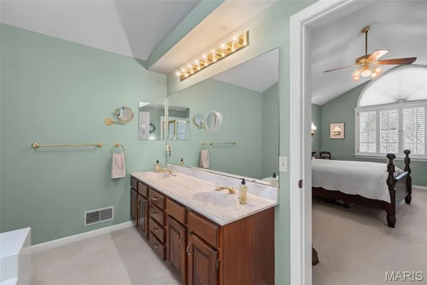 $725,000 | 718 Chancellor Heights Drive, Manchester, MO 63011