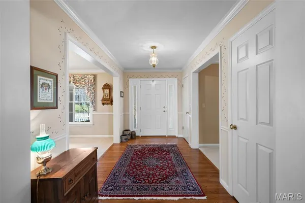 $725,000 | 718 Chancellor Heights Drive, Manchester, MO 63011