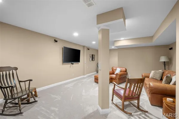 $725,000 | 718 Chancellor Heights Drive, Manchester, MO 63011