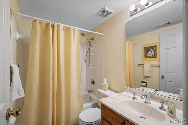 $725,000 | 718 Chancellor Heights Drive, Manchester, MO 63011